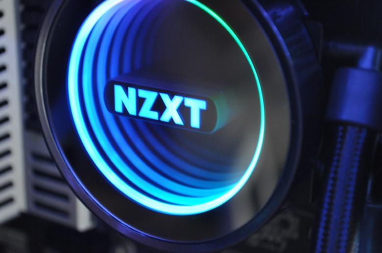 オンラインクーポン NZXT CPUクーラー　水冷 X52 Kraken PCパーツ